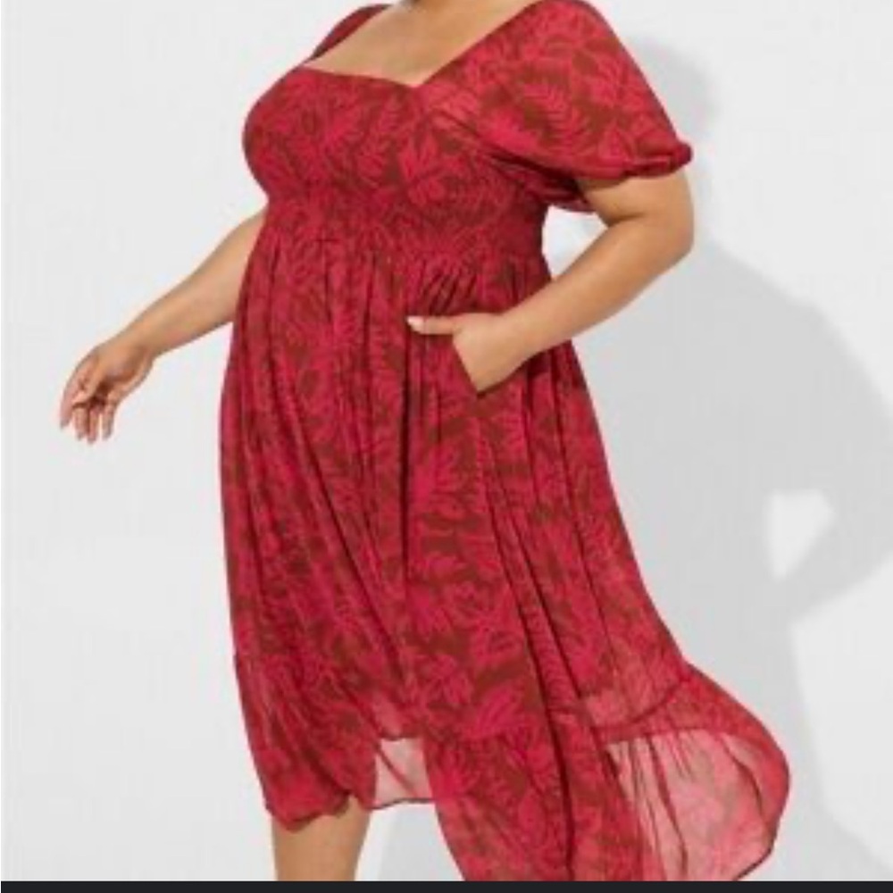 Torrid midi length floral, lined smocked bodice with pockets